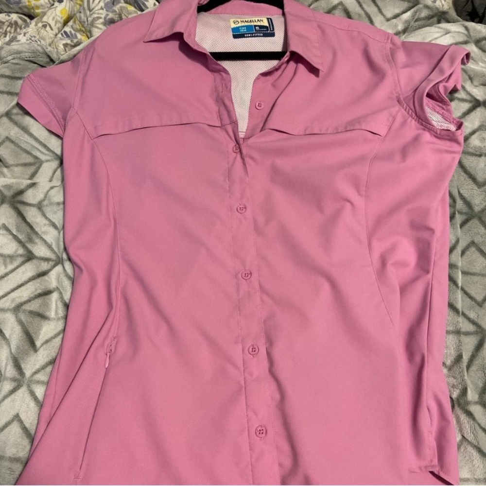 Magellan Outdoors Women's Pink Short Sleeve Top